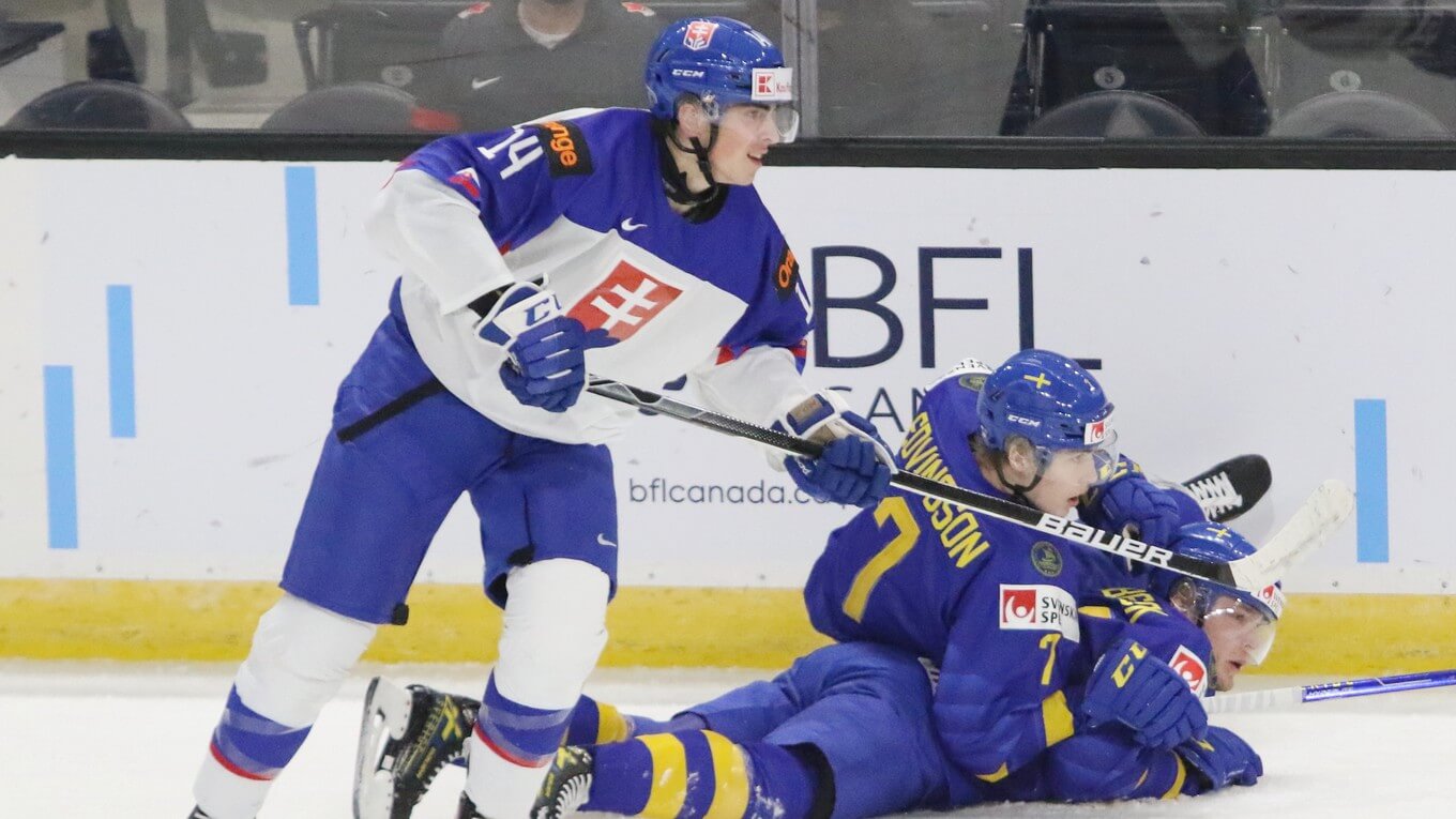 Hokej Slovensko – Švédsko U20 bude prvým zápasom v skupine